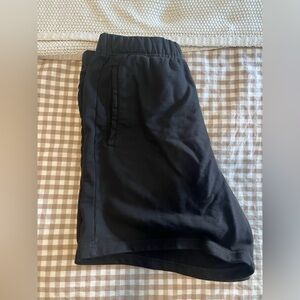 Skims men’s lounge sweat shorts